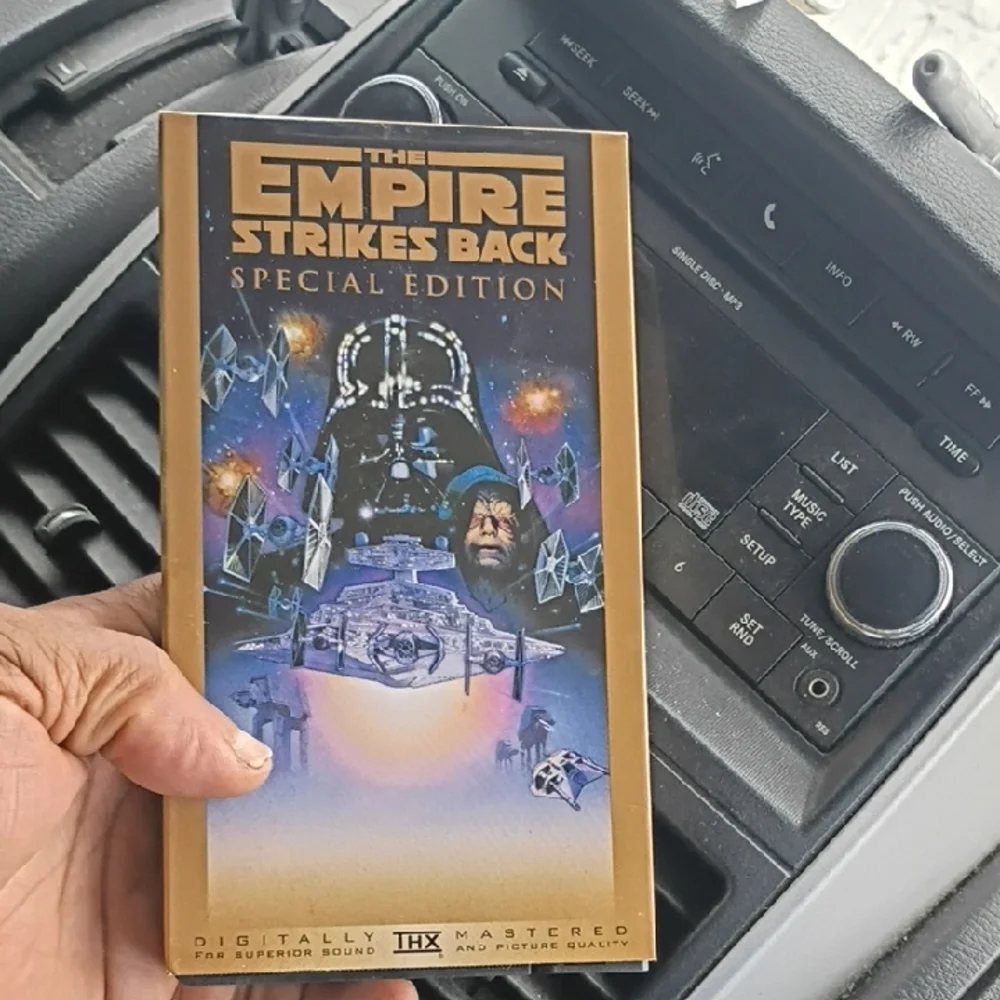 The Empire Strikes Back Special Edition VHS